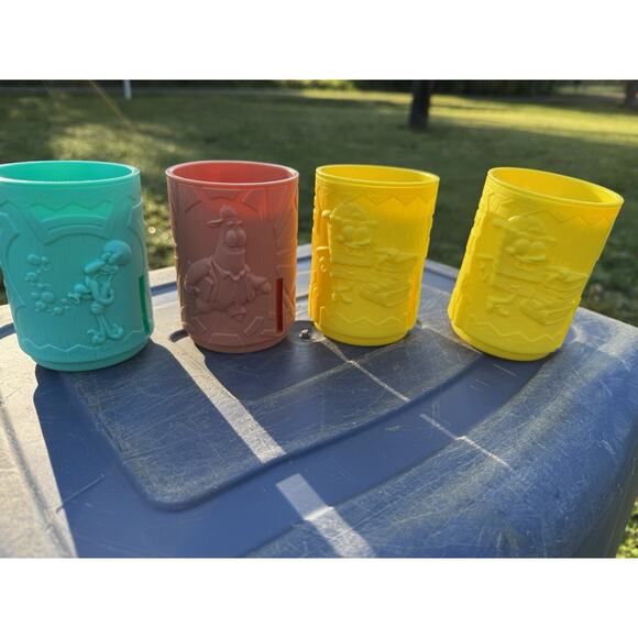 ⭐️Set Of 4 Burger King SpongeBob Cups - Picture 2 of 2